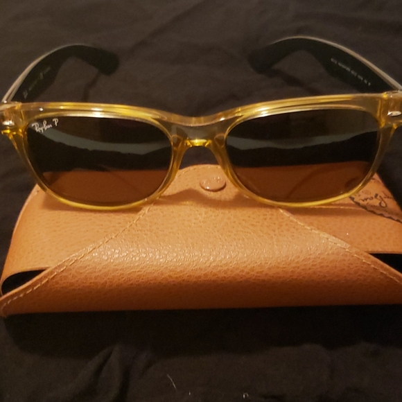 Ray Bans Polarized New Wayfarer Glasses - Picture 1 of 10
